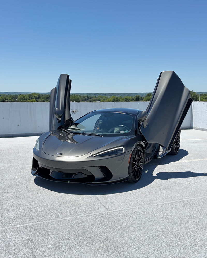 McLaren GT for rent in Philadelphia